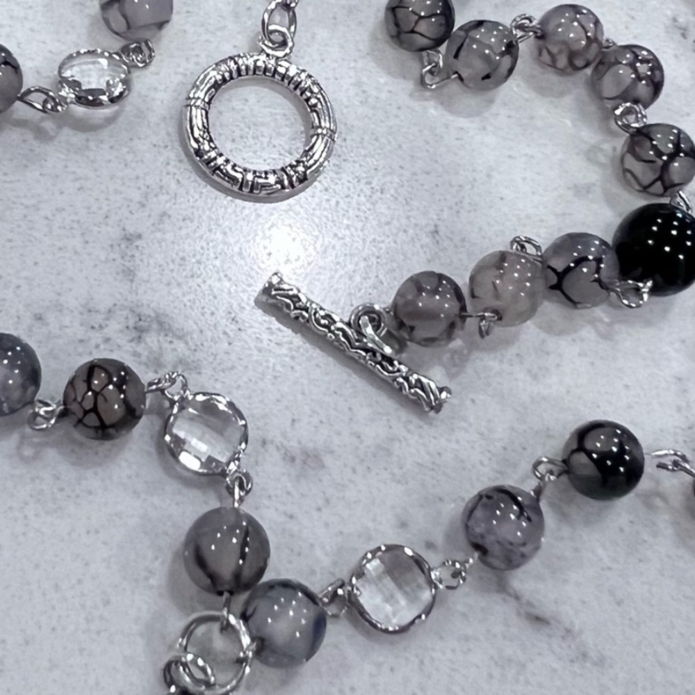 NWOT - Black Dragon Vein Necklace with matching earrings - Picture 6 of 9